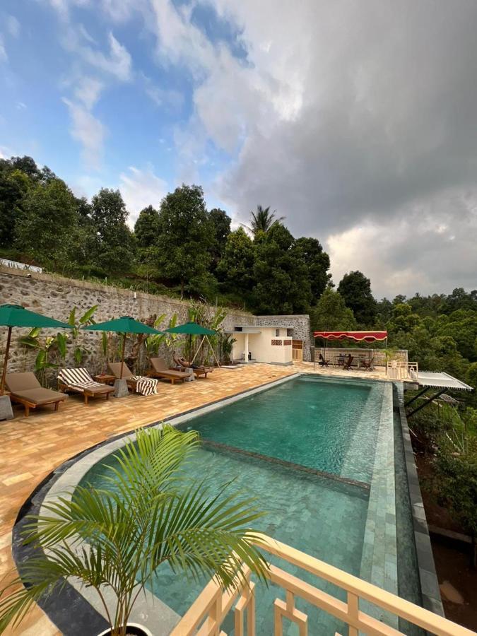 Munduk Kupang Villa&Resto Sekumpul 싱가라자 외부 사진